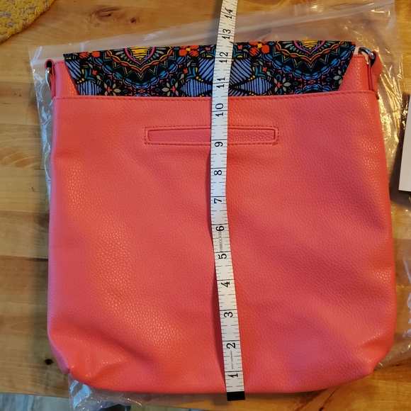 Studio Thirty-one Modern - Picture 3 of 5